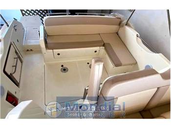 Quicksilver 875 sundeck
