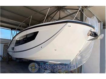 Quicksilver 875 sundeck