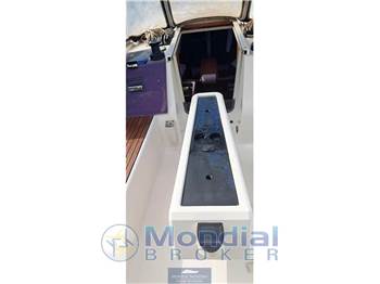 Dufour 350