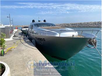 Pershing 76