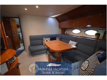 Pershing 52