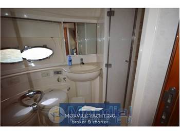 Pershing 52