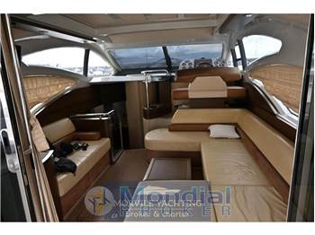 Azimut Az 43s