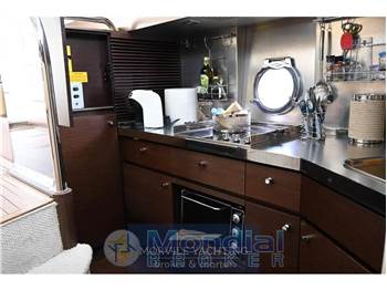 Azimut Az 43s