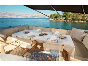 Princess 72 motor yacht