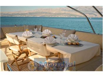 Princess 72 motor yacht