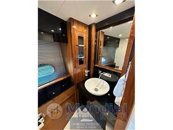 Sunseeker yacht 80