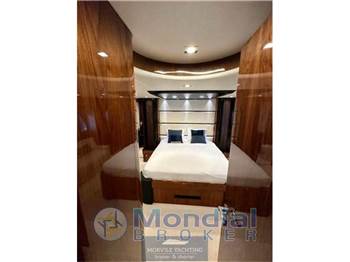 Sunseeker yacht 80