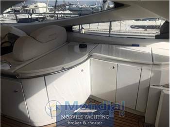 Pershing 52