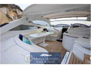 Pershing 52