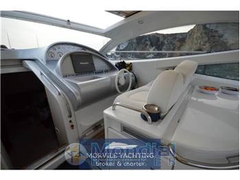 Pershing 52