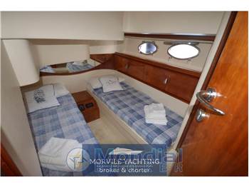 Pershing 52