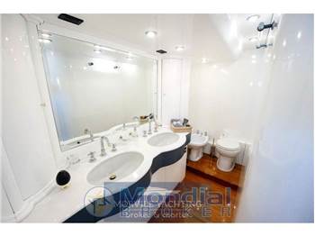 Falcon yachts Falcon 82s