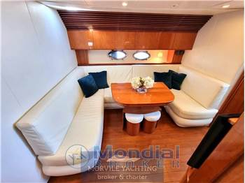Pershing 52