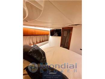 Pershing 52