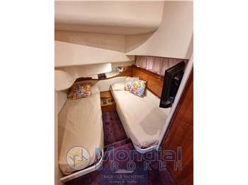 Pershing 52