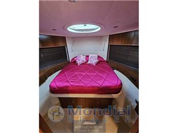 Princess yachts V 62