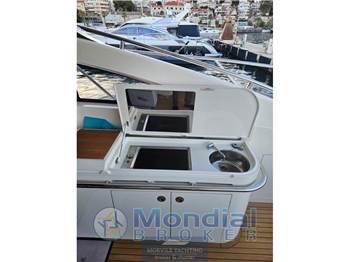 Princess yachts V 62