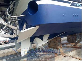 Princess yachts V 62