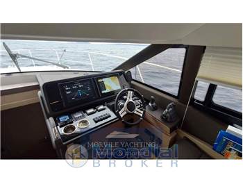 Prestige yacht 460