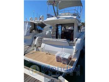 Prestige yachts 420