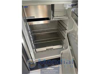 Fiart mare 4 four 44 ht