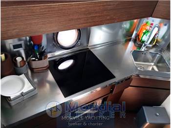 Azimut Az 43s