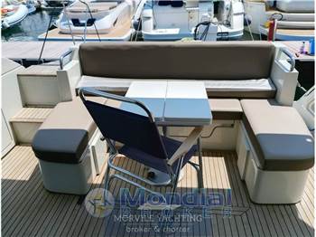 Azimut Az 43s