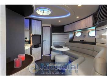 Cantiere di baia Azzura 63