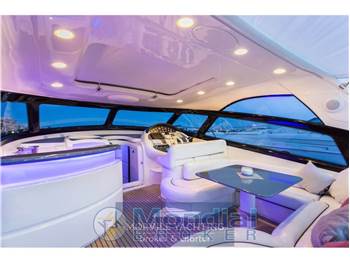 Cantiere di baia Azzura 63