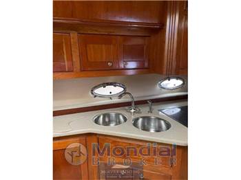 Cruisers yachts 54.70 open