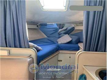 Tiara yachts 290
