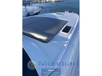 Pershing 54