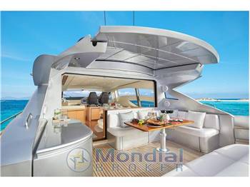 Pershing 72