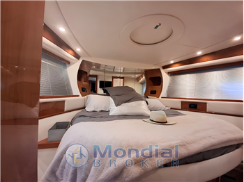 Pershing 50