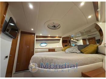 Pershing 50