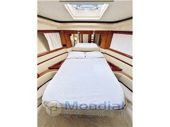 Ferretti Yachts FERRETTI 590