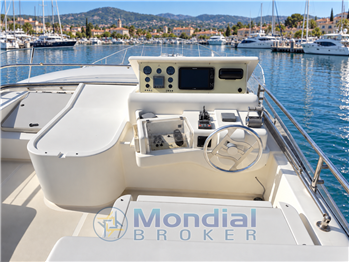 Ferretti Yachts FERRETTI 590