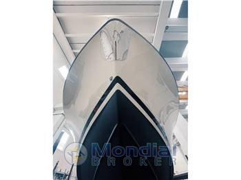 Bertram Moppie 28