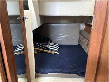 Bayliner 3587 aft cabin