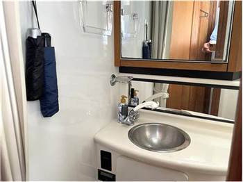 Bayliner 3587 aft cabin