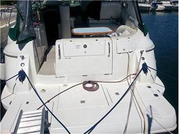 Cruisers yachts 3672