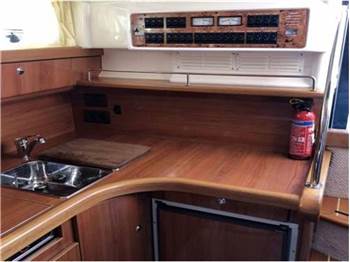 Sealine S28