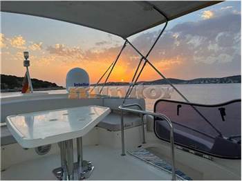 Azimut 43 fly