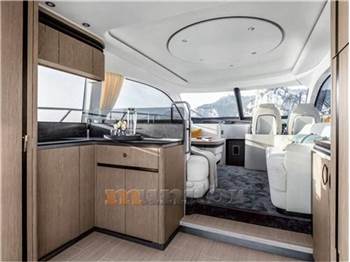 Azimut 53 fly