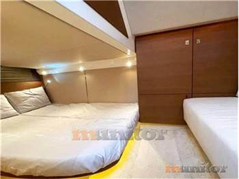 Atlantis 35