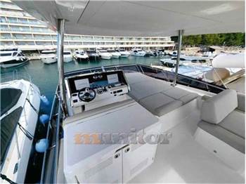 Jeanneau Prestige 590