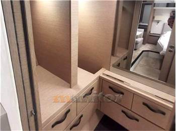 Jeanneau Prestige 590