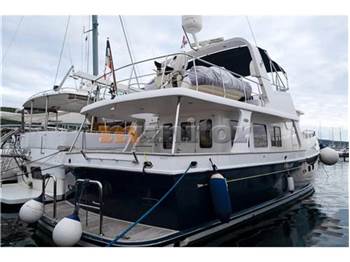 Selene - Trawler 53