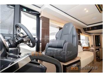 Absolute Navetta 52